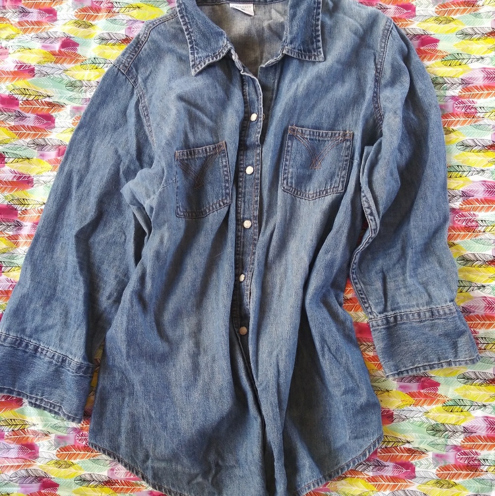 Denim button down quarter-sleeve blouse size XL